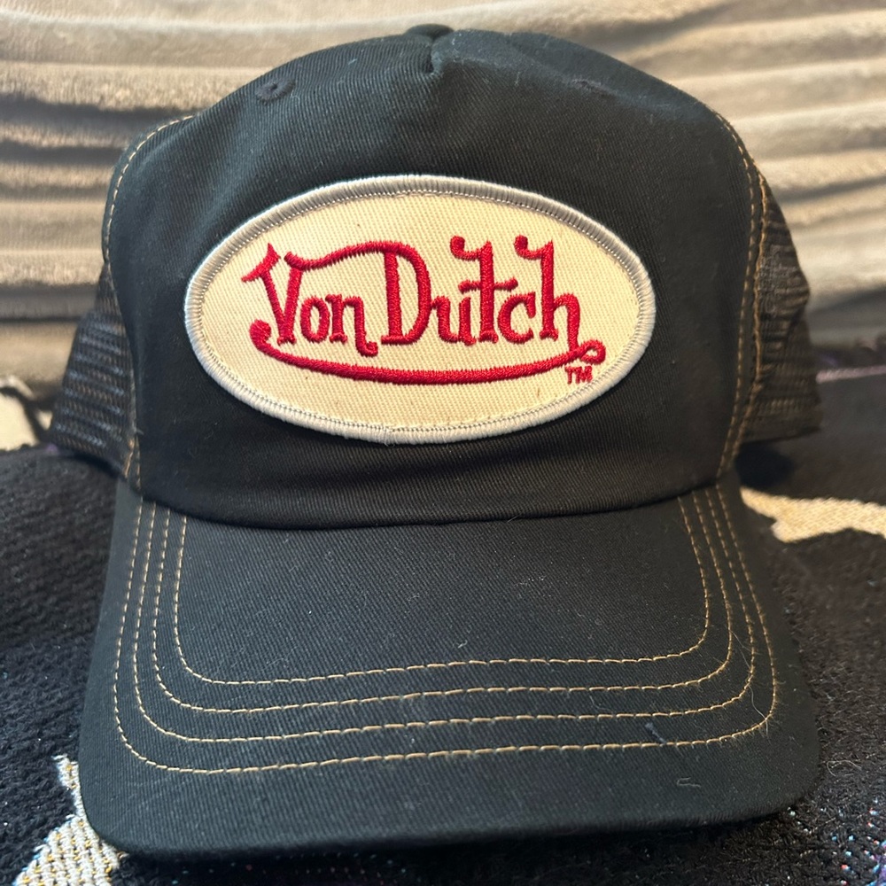 von dutch kustom made trucker hat
